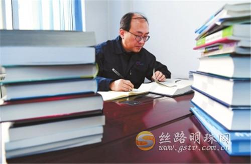 【中国梦·大国工匠篇】“学师带徒”王海滨于精细处见精神