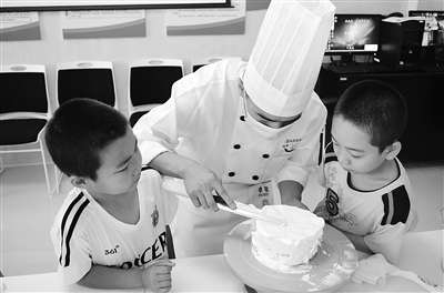 兰州城事映像:我们来学做蛋糕!