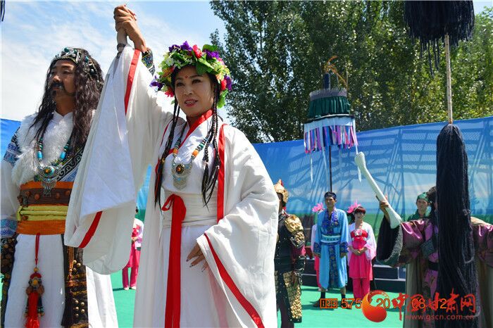 穿越千古时空 义渠王与芈月在宁县莲花池有场浪漫婚礼（组图）