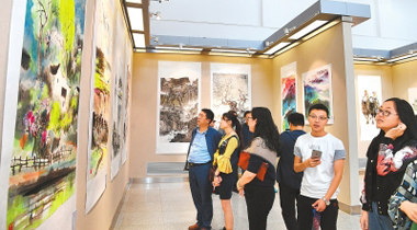 张掖书画名家作品晋京展(兰州展)在省美术馆举行