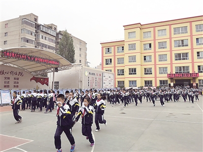 “九·一八”86周年纪念日兰州市进行防空警报试鸣（图）