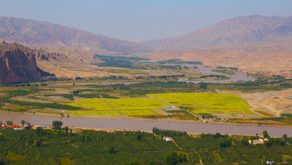 砥砺奋进的五年 | 搭乘景区开发“顺风车” 看旅游如何让白银龙湾村人过上幸福生活（图）