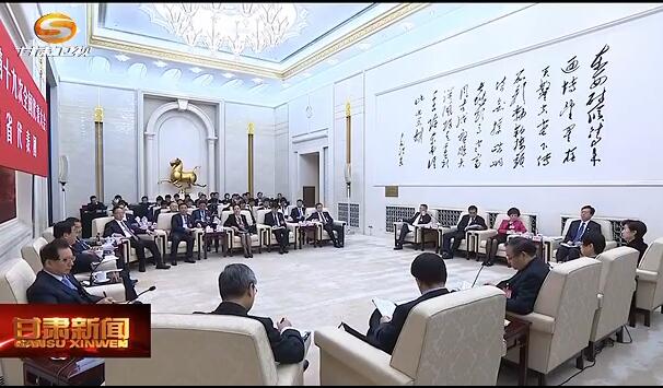 十九大新闻快报 60多家媒体聚焦甘肃省代表团开放日