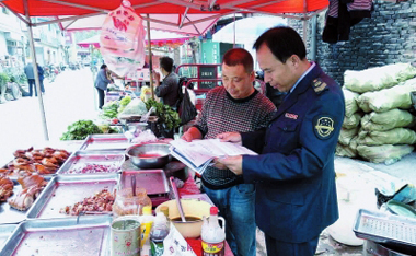 陇南礼县食药监局深入各乡镇 加强农村食品监管