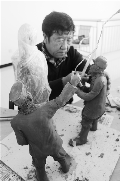 张掖临泽县农民雕塑家鲁忠周，用泥巴塑就不平凡的人生