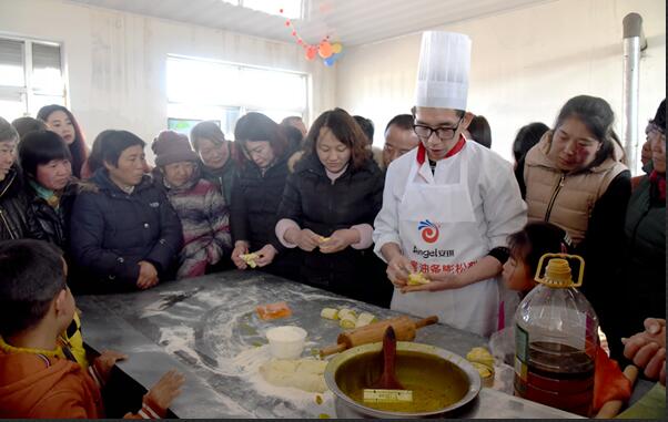 白银平川：中式面点培训铺就致富就业路