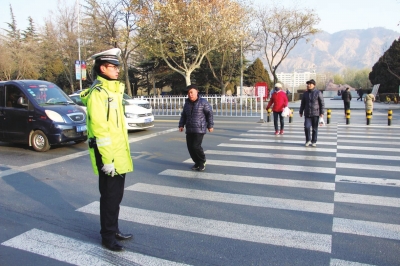 小细节彰显大文明 “礼让斑马线”金城街头的靓丽风景（图）