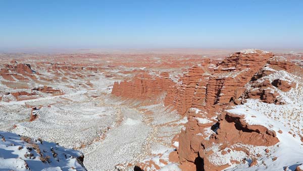 【大美甘肃】平山湖大峡谷“浴”雪美如画（高清组图）