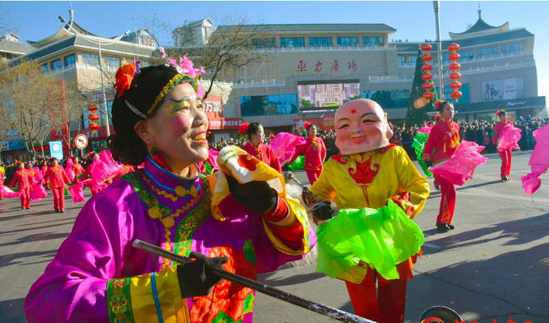 酒泉市肃州区：金鸡献瑞唱丰年 锣鼓喧天闹元宵（组图）