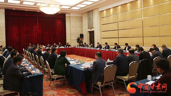 《热血街舞团》上演暗黑系舞蹈 陈伟霆难割心