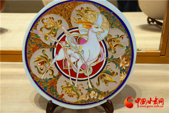 景泰蓝,珐琅,景泰蓝价格,掐丝珐琅, 景泰蓝是哪里的工艺,景泰蓝大师有哪些,景泰蓝是什么地方工艺,