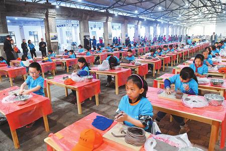 白银平川区中小学生陶艺大赛在陶瓷小镇开赛