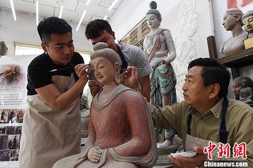 云南腾冲:维·有爱公益行初心不改 唯爱是从