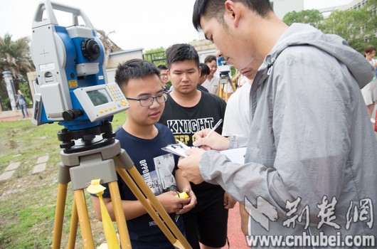 全国主流融媒聚焦湖北城市建设职业技术学院：实施“工学交替”、“订单式”人才培养模式