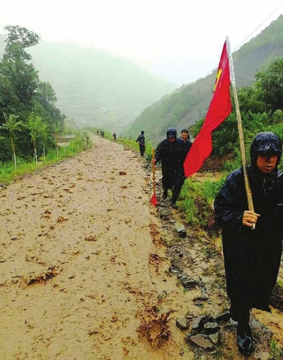 天水秦安武山部分路段雨后滑坡落石、道路被毁过往司机请绕行