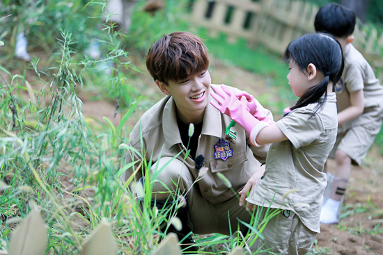 任嘉伦《超能幼稚园》首当班主任暖心带娃