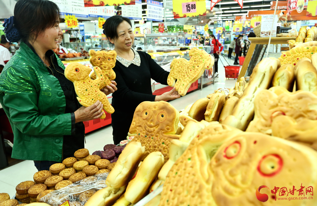 张掖：传承千年“土月饼” 风味独特迎中秋