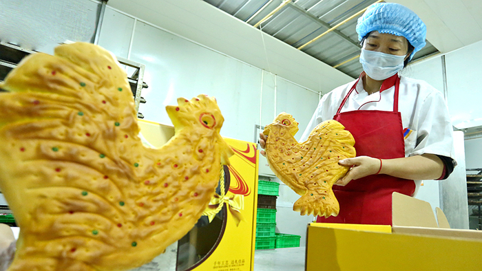 张掖：传承千年“土月饼”     风味独特迎中秋 