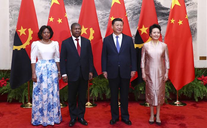 习近平同安哥拉总统洛伦索会谈
