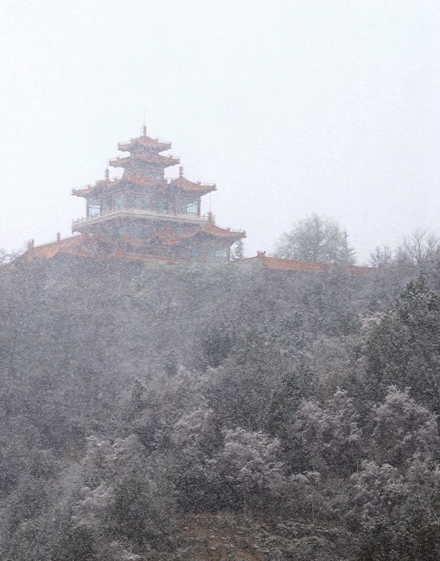 甘肃省各地普降雨雪 河东降雪仍将持续