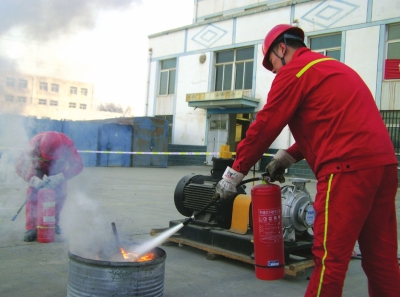 兰州市集中式饮用水水源地突发环境事件应急演练在西固举行