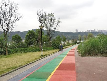 巴滨路建成重庆首条滨江自行车道 本周六开放