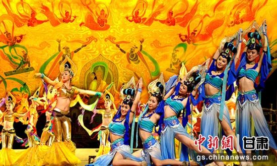 图为大型舞剧《大梦敦煌》精彩瞬间。 兰州演艺集团供图。 图为大型舞剧《大梦敦煌》精彩瞬间。 兰州演艺集团供图。