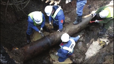 兰州市南滨河路输水管线破裂昨日下午抢修结束