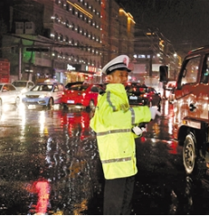 今明两天兰州仍有阵雨或小雨