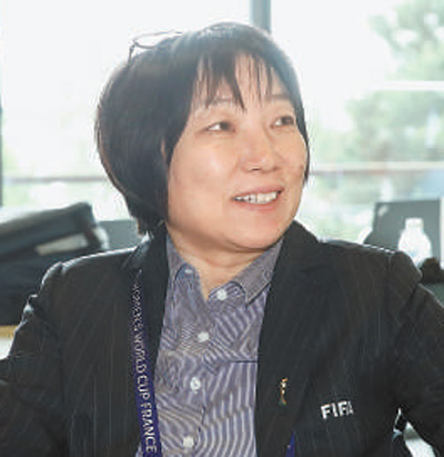 劲儿场上,共同有股拼不好(70年,就要走过对巨蟹座男人绿茵图片