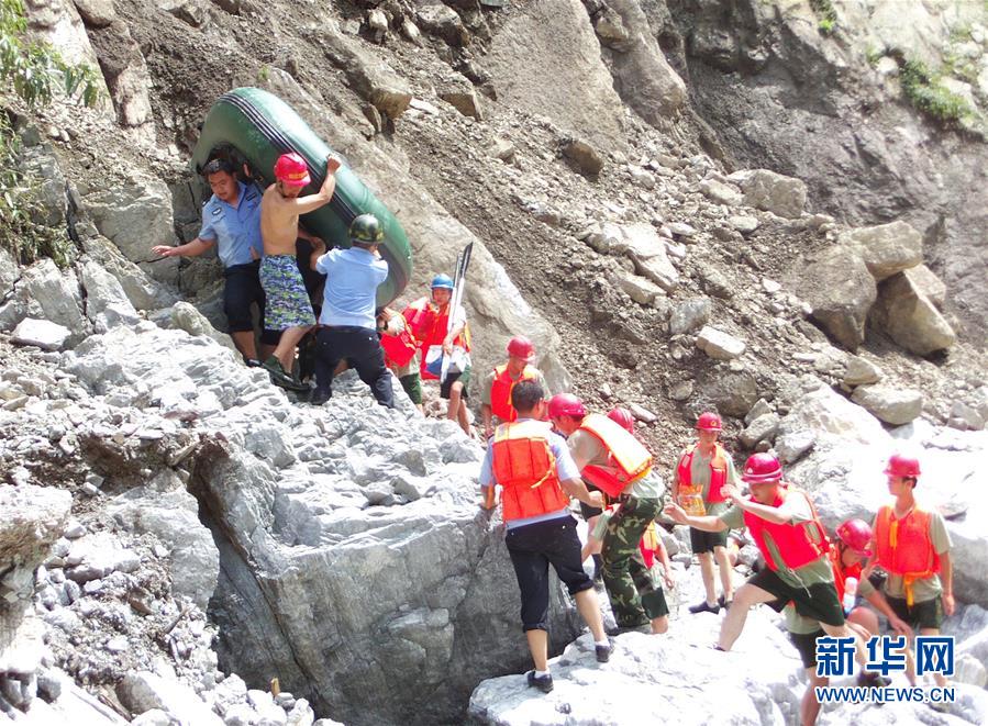 (时代先锋·图文互动)(2)为人民“逆行”的人——追记退役军人、青年禁毒民警韩顺军