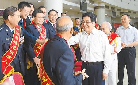 林铎会见全国模范退役军人暨陇原最美退役军人代表