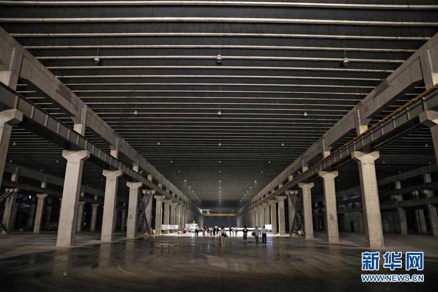 (壮丽70年·奋斗新时代——共和国发展成就巡礼·图文互动)(8)共和国“工业长子”辽宁:辽海潮涌逐浪高