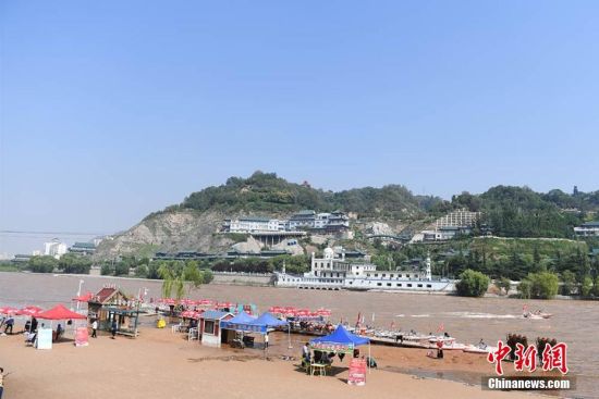 黄河兰州段的水上项目乘坐点。杨艳敏 摄 黄河兰州段的水上项目乘坐点。杨艳敏 摄