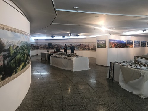 “天山画卷·丝路昌吉”展在京举办 微信图片_20190904105219