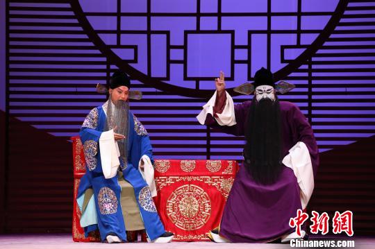 国家京剧院《汉明妃》剧照 兆海 摄 国家京剧院《汉明妃》剧照 兆海 摄