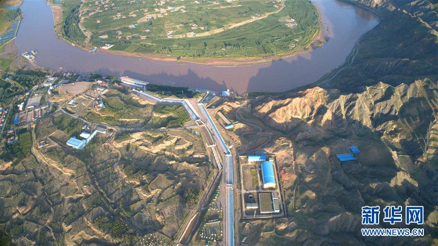 （图文互动）（3）黄河之水上高山——景泰川电力提灌工程记