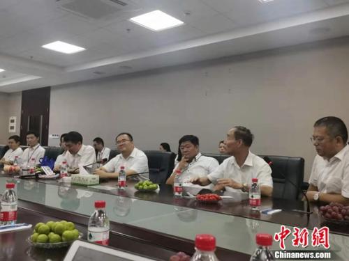 图为宏发股份座谈会现场。 谢艺观 摄