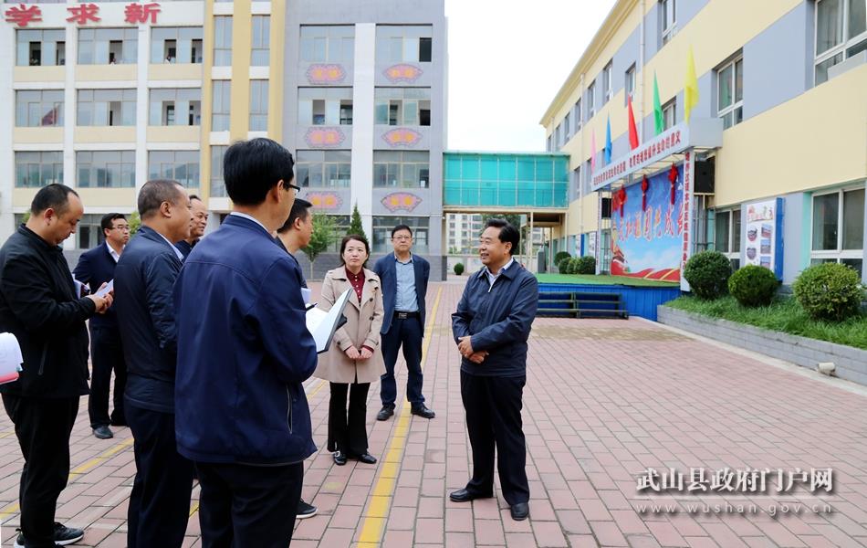 索鸿宾督查庆祝中华人民共和国成立70周年宣传氛围营造等工作