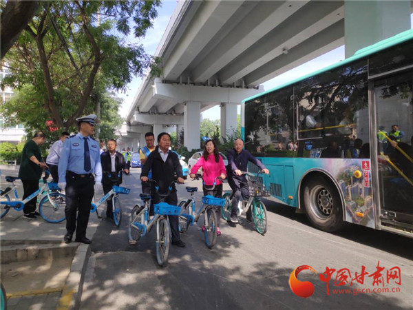 甘肃省举办2019年“世界无车日”活动 倡导公交优先绿色出行（图）
