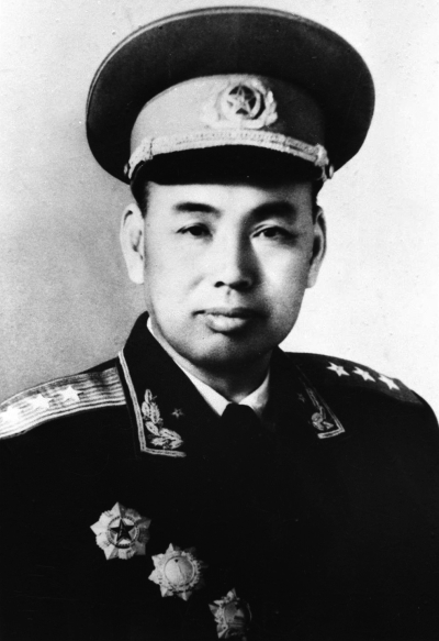 许世友:出生入死 身经百战 许世友:出生入死 身经百战