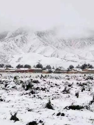 甘肃降温降水考验国庆假期返程 局地迎初雪