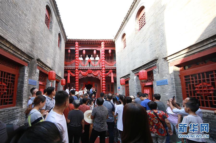 (在习近平新时代中国特色社会主义思想指引下——新时代新作为新篇章·总书记关心的百姓身边事·图文互动)(2)在魅力乡村“望山见水留乡韵”——国庆假期乡村旅游气象新
