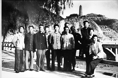 永远的“山丹丹”——歌曲《山丹丹开花红艳艳》诞生记 永远的“山丹丹”——歌曲《山丹丹开花红艳艳》诞生记