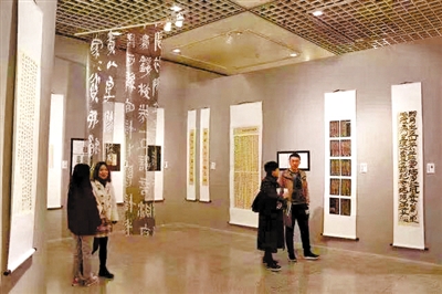 “问道花溪”简帛书法作品展在甘肃省博物馆开展
