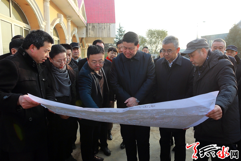 天水市市长王军对金家庄片区规划建设和有轨电车联调联试进行现场办公