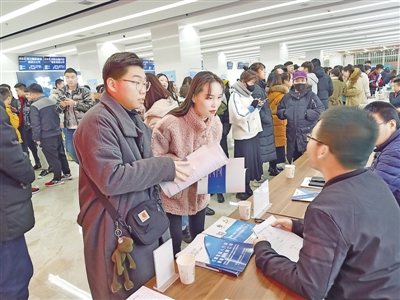 12月份起,庆阳市每周六都有专场招聘会。