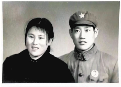 陇南七旬老人苦寻走失爱妻700多天 做客央视《等着我》讲述夫妻半世情缘
