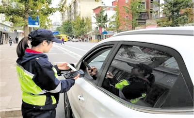 兰州交警为您详解 道路泊位收费新标准