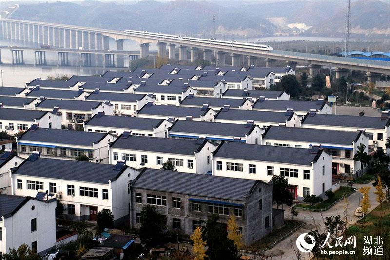 湖北十堰:环境综合整治助力美丽乡村建设